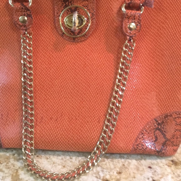 Handle Classic Tote Bag - Picture 6 of 7